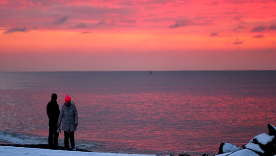 Sonnenuntergang über Hiddensee © NDR Foto:  Gerald Schneider aus Kloster