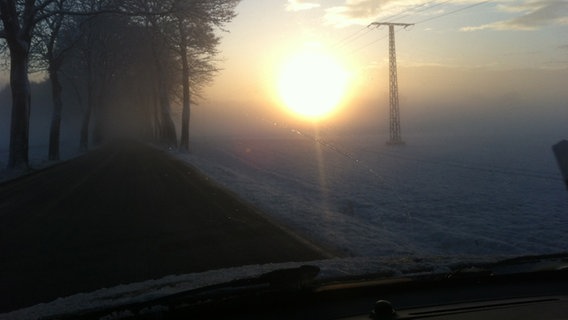 Aufgehende Wintersonne bei Nebel © NDR Foto: Wencke Hallaschk aus Potthagen