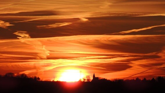 Ein Postkarten-Sonnenuntergang © NDR Foto: Sabine Beug aus Barth