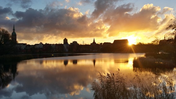 Sonnenschein über dem Knieperteich in Stralsund © NDR Foto: Marcel Domke aus Stralsund
