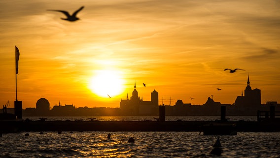 Sonnenuntergang © NDR Foto: Karsten Unger aus Groß Mohrdorf