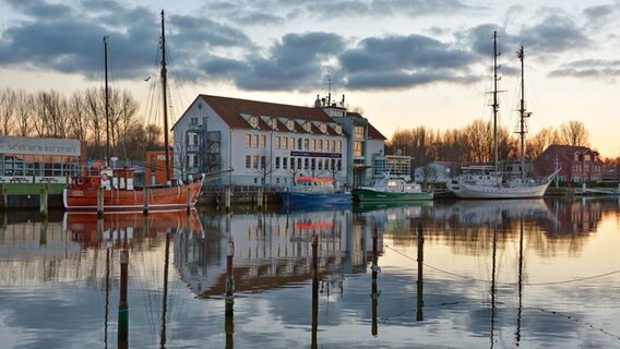 Hafen von Wieck bei Sonnenuntergang. © NDR Foto: Günter Kamp aus Greifswald