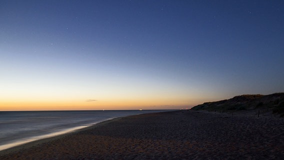 Abendstimmung am Prerower Weststrand. © NDR Foto: Peter Schumacher aus Neuhof