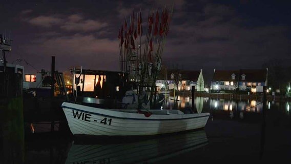 Fischerboot im Hafen von Wieck © NDR Foto: Günter Kamp aus Greifswald