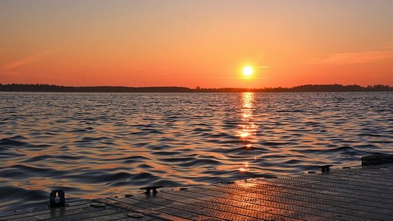 Sonnenaufgang in Greifswald © NDR Foto: Günter Kamp aus Greifswald