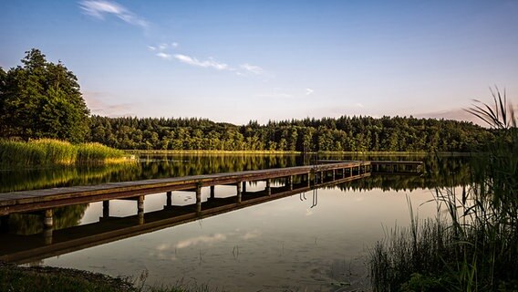 Schmiedegrundsee bei Neuensund © NDR Foto: Thomas Steinberg aus Hamburg