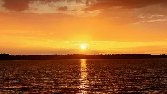 Sonnenuntergang © NDR Foto: Uwe Backhaus aus Rostock