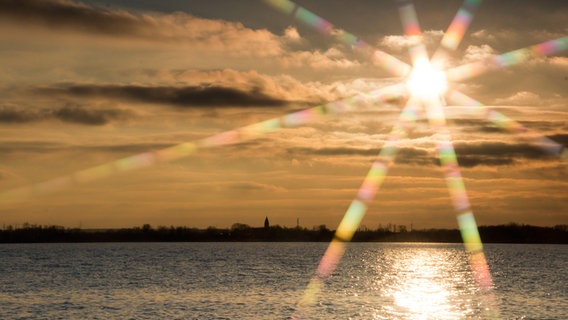Sonne über der Dänischen Wieck © NDR Foto: Uwe Kantz aus Hinrichshagen