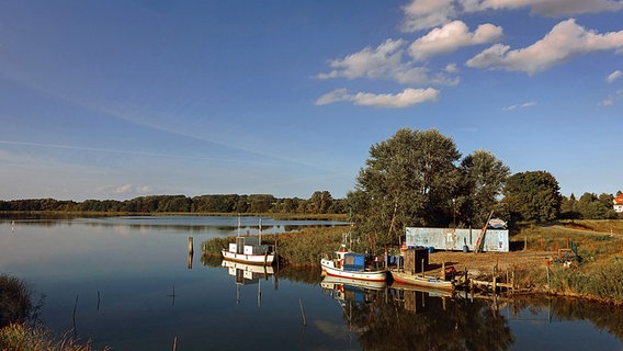 Blick auf einen See. © NDR Foto: Helmut Kuzina aus Wismar