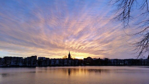 Sonnenaufgang in Schwerin © NDR Foto: Gabriela Tellhelm aus Schwerin