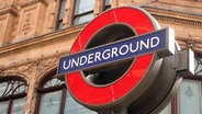 Hinweis zur "Underground" in London. © NDR Foto: Joachim Reinshagen