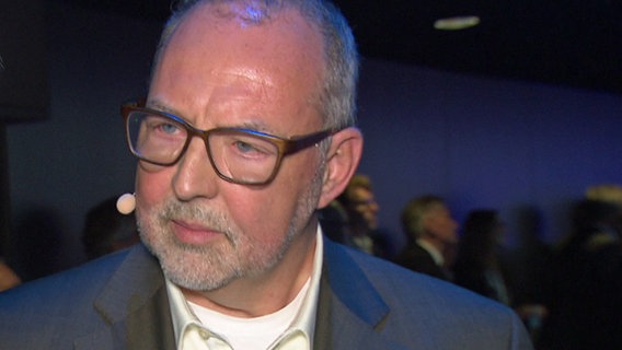 Thomas Zinnöcker, Vizepräsident des ZIA und Geschäftsführer von Ista Thomas Zinnöcker, Vizepräsident des ZIA und Geschäftsführer von Ista © NDR Foto: Screenshot