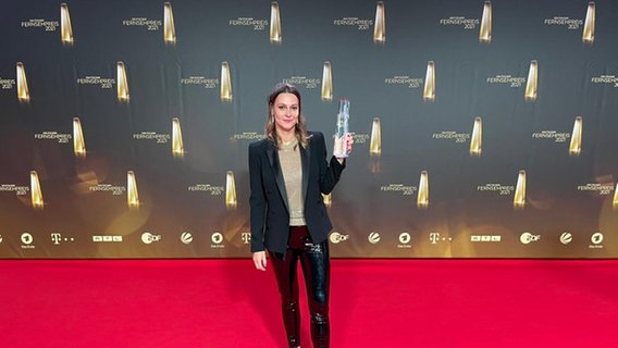 Anja Reschke gewinnt Deutschen Fernsehpreis Anja Reschke gewinnt Deutschen Fernsehpreis © Deutscher Fernsehpreis