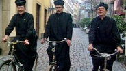 Pastoren auf Fahrrädern. © ARD 