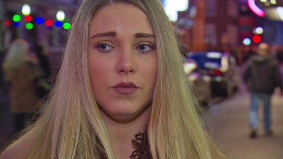 Janin B. war am Silvesterabend auf der Großen Freiheit © Screenshot 