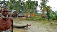 Älterer Dorfbewohner in Bangladesch. © NDR 