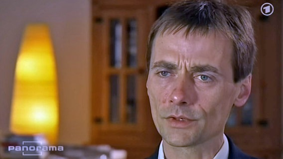 Andreas Timmermann-Levanas, Oberstleutnant der Bundeswehr a.D. (Screenshot)  