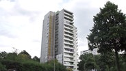 Ein Hochhaus im Bremer Stadtteil Tenever © NDR Foto: Screenshot