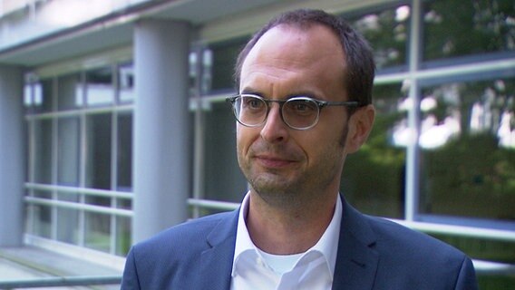 Alexander Baur Alexander Baur © NDR Foto: Screenshot