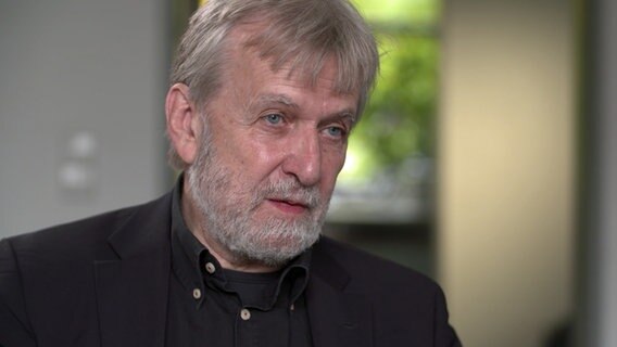 Michael Jäcker-Cüppers, Vorstand des "Arbeitsrings Lärm" bei der Deutschen Gesellschaft für Akustik (DEGA). Michael Jäcker-Cüppers, Vorstand des "Arbeitsrings Lärm" bei der Deutschen Gesellschaft für Akustik (DEGA). © NDR Foto: Screenshot