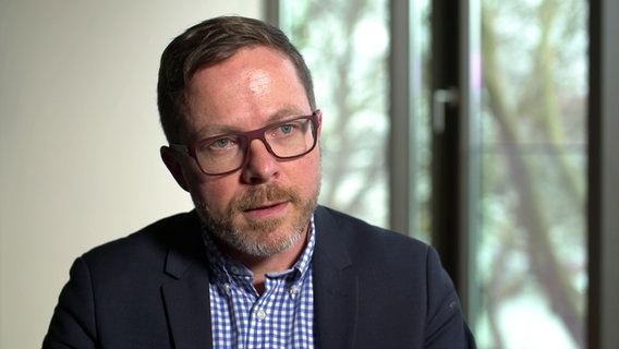 Sven Stratenwerth, Anlagentechniker Sven Stratenwerth, Anlagentechniker © NDR Foto: Screenshot