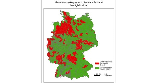 Zustand der Grundwasserkörper hinsichtlich Nitrat nach WasserBLIcK (Stand: 11/2012) sowie Angaben der Länder (nur Mecklenburg-Vorpommern) Stand: 07/2014
Quelle: Umwelt Bundesamt  