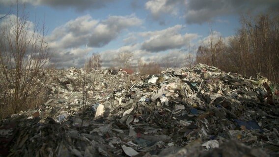 Illegale Mülldeponie in Polen. © Screenshot 