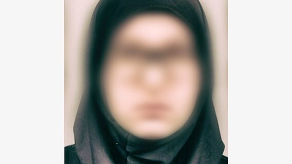 Die mutmaßliche IS-Sympathisantin Safia. S. © NDR/panorama3/Polizeibild 