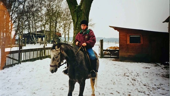 Dennis Pirch auf seinem Pferd Michiel  