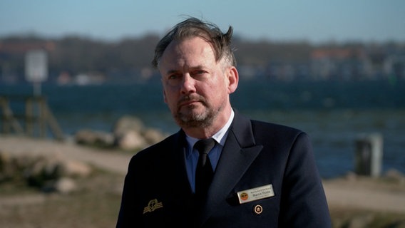 Fregattenkapitän Marco Thiele vom Bundeswehrverband.  
