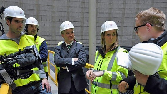 Dreharbeiten im Kohlekraftwerk Lünen bei Dortmund. © NDR Foto: Günther Goldstein