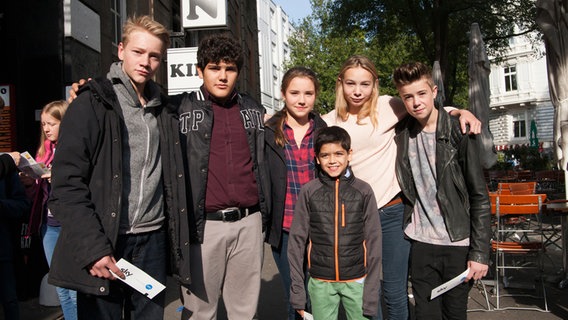 Bruno Alexander, Danilo Kamber, Carolin Garnier, Emilio Sanmarino, Martha Fries und Jaden Dreier beim Michel Filmfest 2014. © NDR Foto: Claudia Timmann