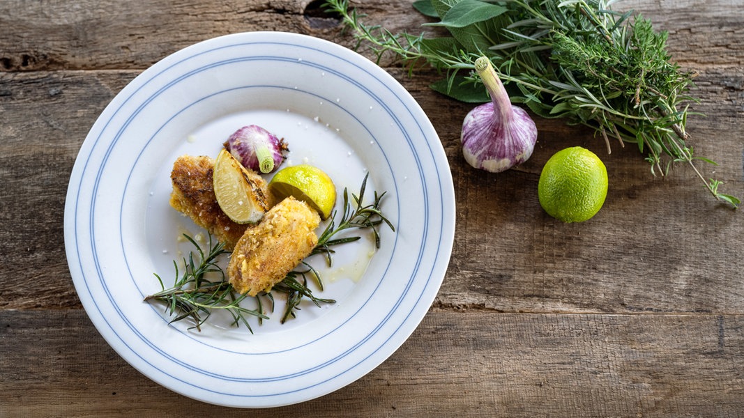 Paniertes Schweinefilet mit Limetten | NDR.de - Ratgeber - Kochen - Rezepte