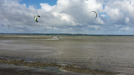 Kite-Surfer in Stein. © Joachim Meyer Foto: Joachim Meyer