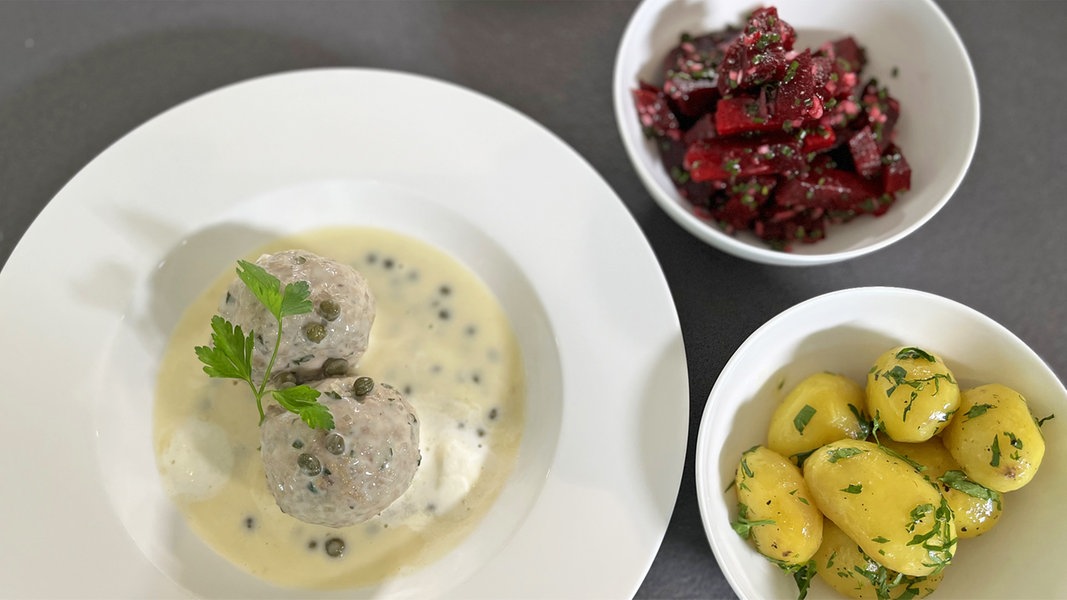Königsberger Klopse mit Rote-Bete-Salat | NDR.de - Ratgeber - Kochen ...
