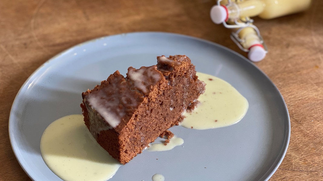 Schokoladen-Kokoskuchen mit Eierlikör | NDR.de - Ratgeber - Kochen ...