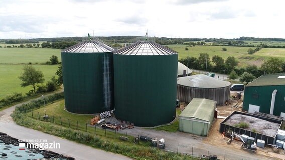 Eine Biogasanlage steht in Viöl. © NDR 