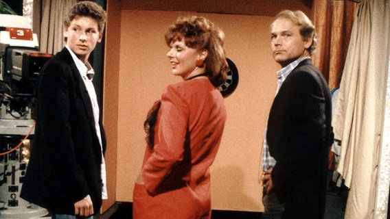 Terence Hill und Sohn Ross mit Alida Gundlach am 23.4.1988 in der Aktuellen Schaubude. © NDR 