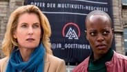 v.l.n.r.: Charlotte Lindholm (Maria Furtwängler) und Anais Schmitz (Florence Kasumba) © NDR/Frizzi Kurkhaus 