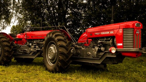 Tandemschlepper Massey Ferguson 65 © NDR 