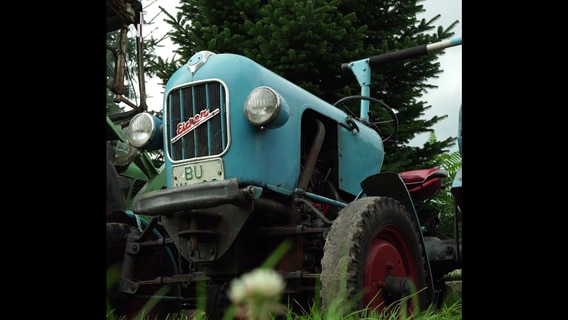 Das Bild zeigt einen Eicher Traktor mit der Typbezeichnung "Leopard" aus den 1960er Jahren. © NDR 