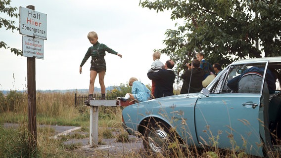 So mancher Familienausflug endete hier: Die deutsch-deutsche Grenze verlief mitten durch den Harz. © NDR/picture-alliance 
