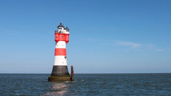 Leuchtturm Roter Sand Ist Erneut In Gefahr Ndr De Nachrichten Niedersachsen Studio Oldenburg