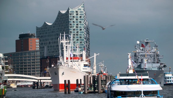 Hamburgs neues Wahrzeichen feiert seinen ersten Geburtstag. © NDR/ADAMfilm 