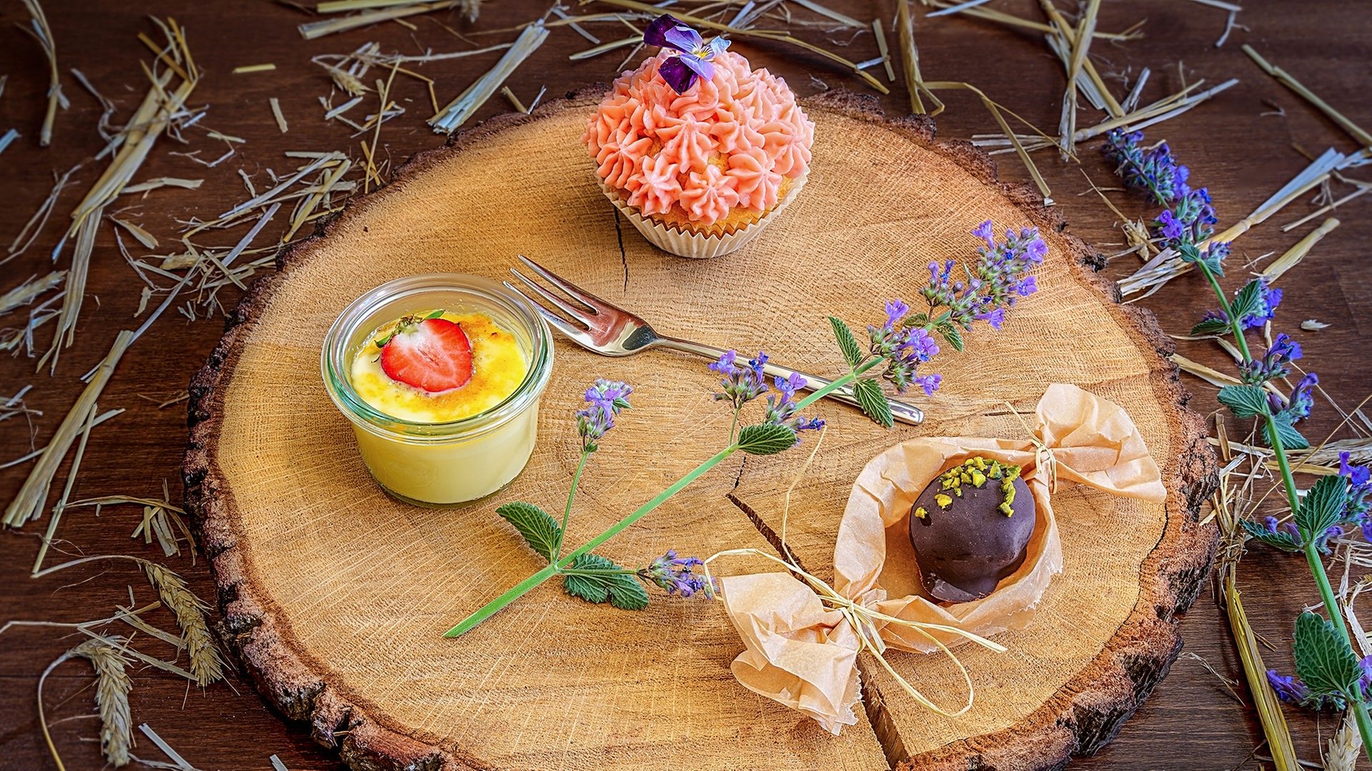 Crème brûlée mit Spargel, Vanilletörtchen und Schokotrüffel | Recipe Cart