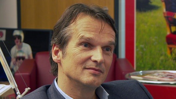 "Spiegel"-Chefredakteuer Klaus Brinkbäumer im Interview mit ZAPP. © NDR Foto: Screenshot