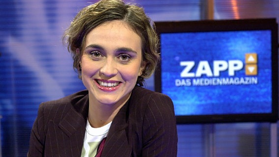Caren Miosga übernahm die Moderation von ZAPP im Jahr 2003 © NDR Foto: Uwe Ernst