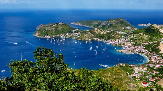Bucht von Les Saintes auf Guadeloupe. © picture alliance / Zoonar | Iryna Shpulak 