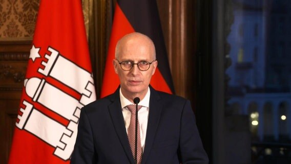 Hamburgs Erster Bürgermeister Peter Tschentscher © NDR Foto: Screenshot