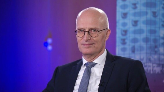 Hamburgs Erster Bürgermeister Peter Tschentscher (SPD) im Gespräch mit dem Hamburg Journal. © Screenshot 